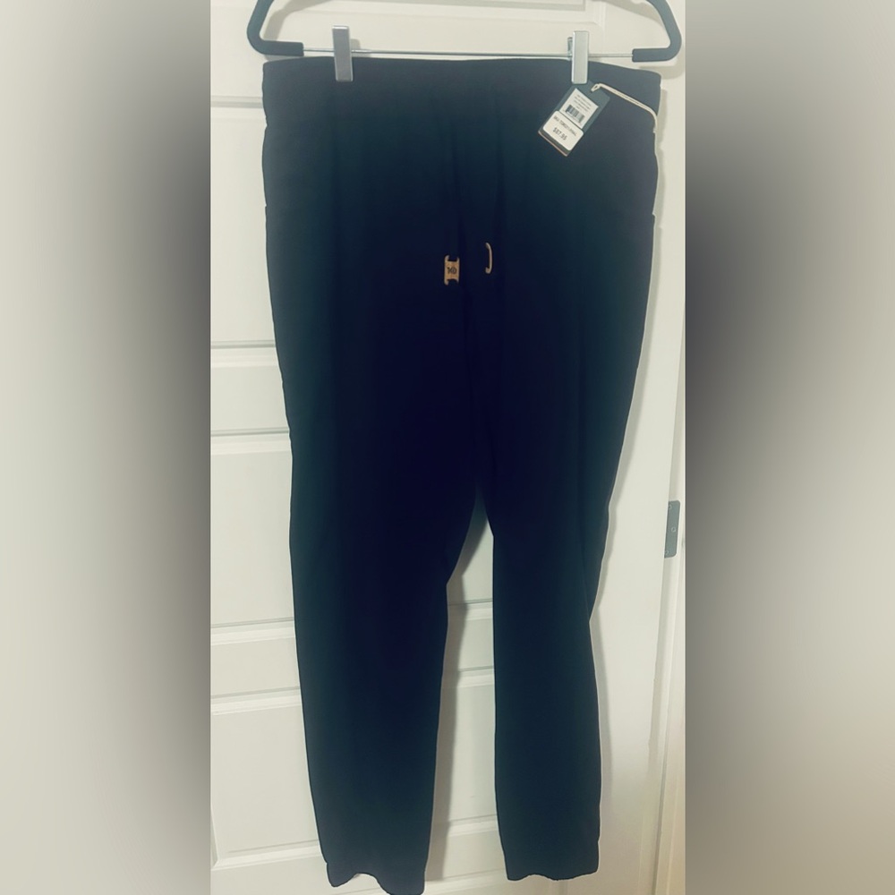 13. NWT Khaki style black pylon pants size large from MEC